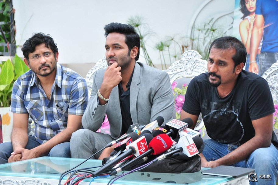 Dynamite-Movie-Press-Meet